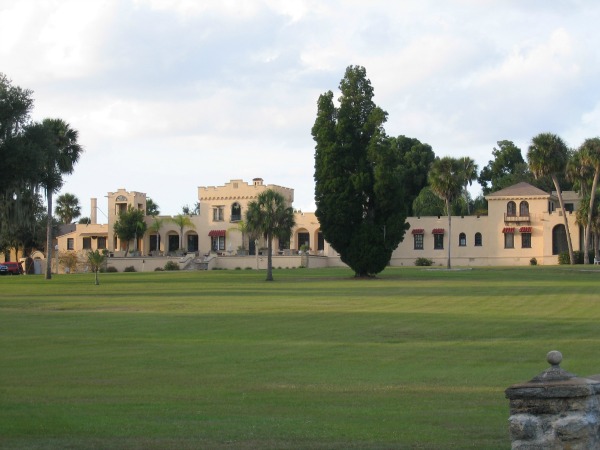 Scenic view of Hiland Park Golf Course in Florida